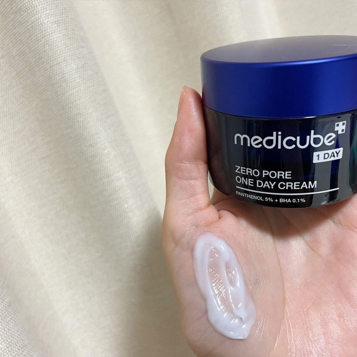 وان دی کنترل منافذ و مرطوب کننده مدی کیوب MEDICUBE Zero Pore One Day Cream