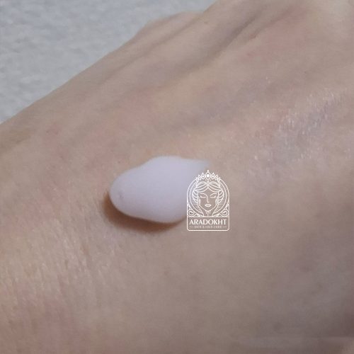 کرم مرطوب کننده هیالورونیک و PDRN مدی کیوب Medicube PDRN Pink Hyaluronic Moisturizing Cream