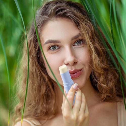 آکوا بالم استیکی کاهی مرطوب کننده و جوانساز پوست KAHI Aqua Balm SPF50