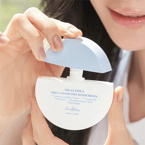 ضد آفتاب آکوا گلوینگ دکتر آلتیا آبرسان و روشن کننده Dr. Althea Aqua Glowing Sunscreen