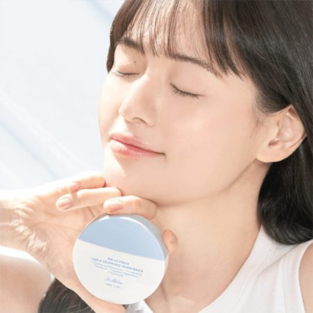 ضد آفتاب آکوا گلوینگ دکتر آلتیا آبرسان و روشن کننده Dr. Althea Aqua Glowing Sunscreen