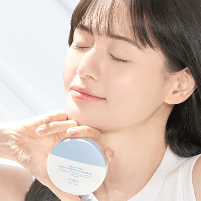 ضد آفتاب آکوا گلوینگ دکتر آلتیا آبرسان و روشن کننده Dr. Althea Aqua Glowing Sunscreen