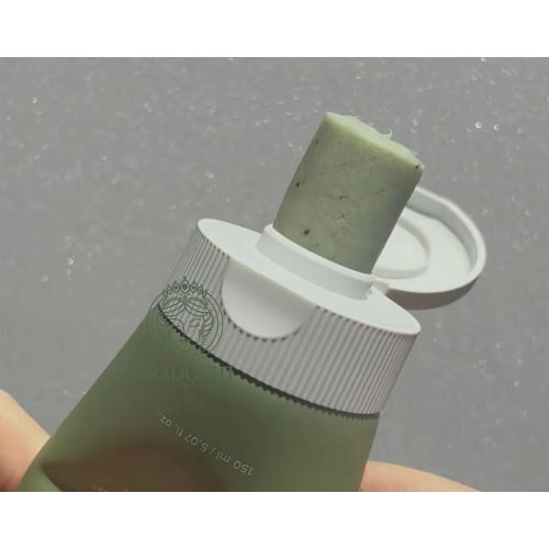 شوینده موچی لایه بردار ملایم کنترل منافذ چای سبز آرنسیا Arencia Green Tea + LHA Deep Pore Rice Cake Cleanser