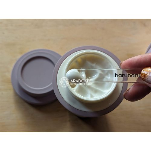 کرم آبرسان هیالورونیک اسید بدون عطر برنج سیاه هاروهارو واندر haruharu wonder Black Rice 10 Hyaluronic Cream Unscented